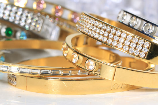 Armreif mit 20 Zirkonia weiß in Baguetteform Edelstahl